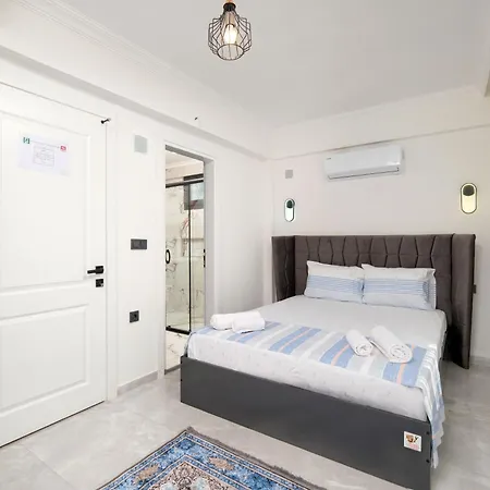 Efe Villa *